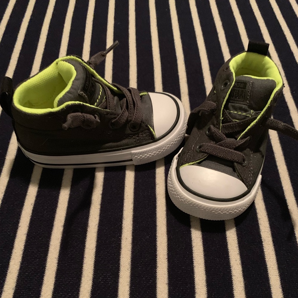 Toddler Converse All-Stars - Picture 3 of 4